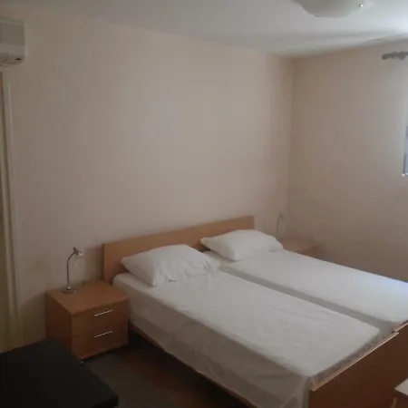 Drive-in Guest house